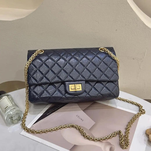 Chanel 油蜡牛皮 2.55 黑金 小号 单肩包 商品图0