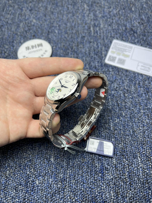 AF浪琴名匠月相系列 四针月相 名匠月相40mm 经典数字面 自动机械 男士腕表 商品图3