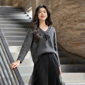 奢姿大码女装2025冬季时尚亮片装饰V领针织衫胖妹妹气质温柔上衣9854691136