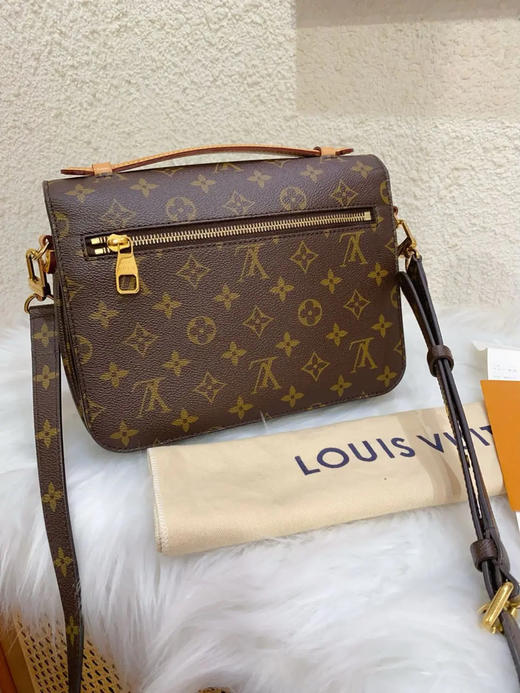 LV 老花 Pochette metis 邮差包 商品图1