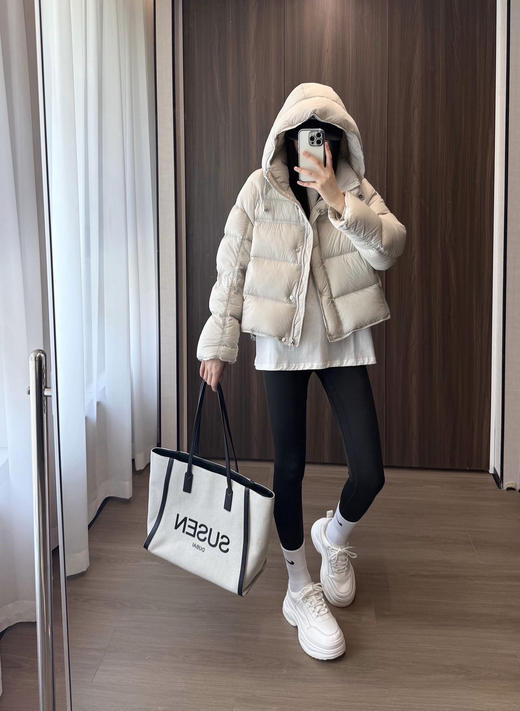 经典泡芙短款连帽羽绒棉服 商品图8