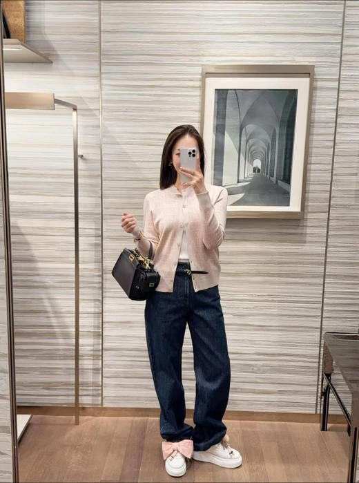 芬迪 新品 杏粉色老花针织开衫(MM) 商品图3