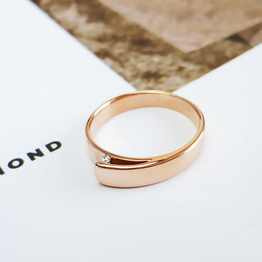 I DOAU750玫瑰金简约时尚0.04克拉钻石戒指15.5号（皆取最大值）231225NJS08 商品图3