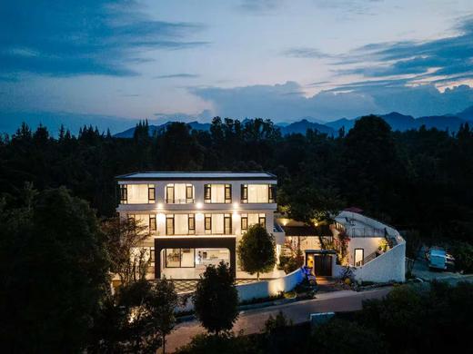 【觅趣607号院·青城山】9房别墅，庭院、私汤泡池、机麻、专业KTV、台球🎱、投影lyqc 商品图0