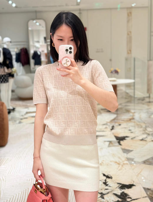 芬迪 新品 杏粉色老花针织短袖(MM) 商品图1