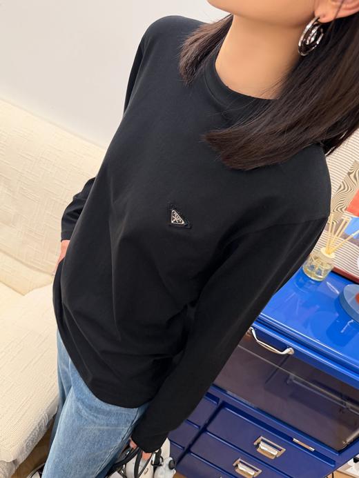 普拉达 新款 经典再度回归 三角标长袖T恤 黑色 (MM) 商品图3