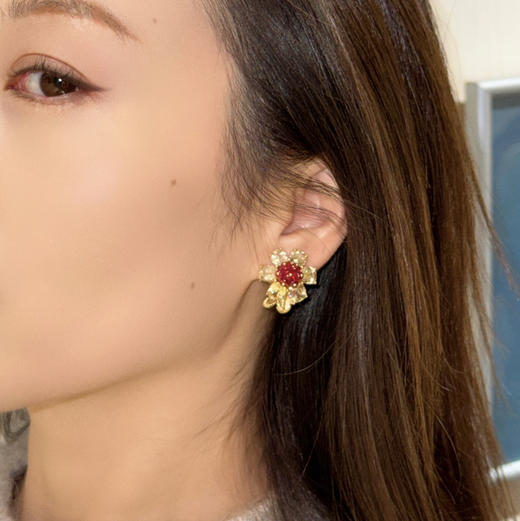 BY EVITA系列 花语 18K镶天然尖晶石和黄色蓝宝石 耳钉 商品图2