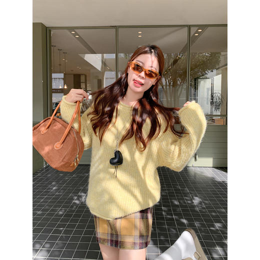 <曾小咸推荐>现货秒杀 ！微信超特价！韩系2色圆领毛衣 日常169.99 立减80 秒杀89.99！！ 商品图6