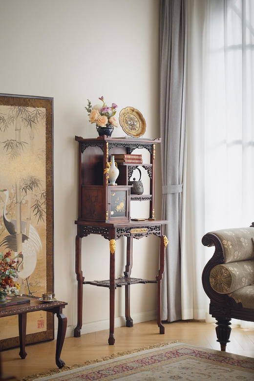 独角鹿西洋古董19世纪末法国家具名坊VIARDOT签名出品东方风格蟠龙主题铜鎏金精雕装饰回纹胡桃木多宝阁式展柜 商品图0