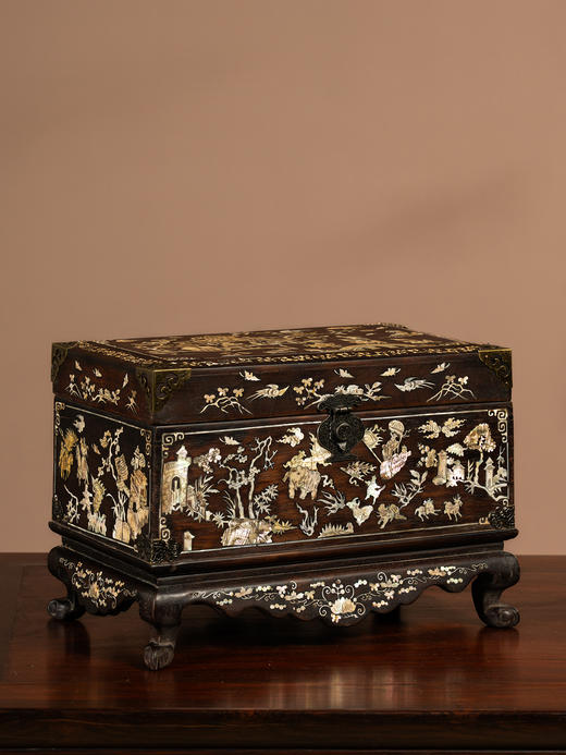 清	红木嵌螺钿人物故事文房箱 商品图0