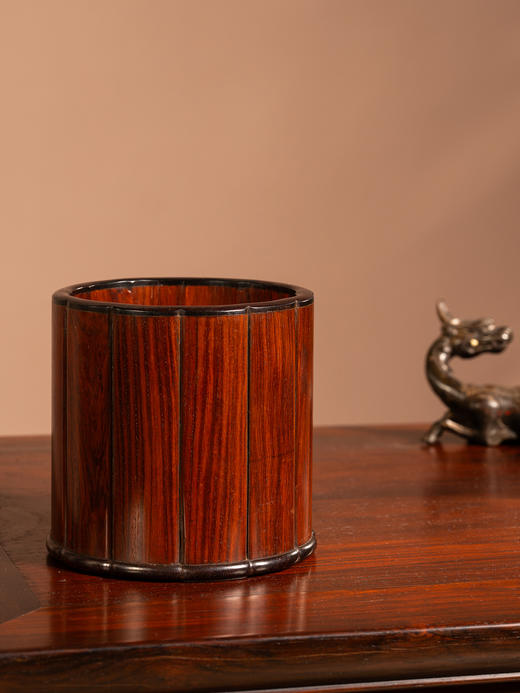 清	黄花梨嵌紫檀口底瓜棱笔筒 商品图1