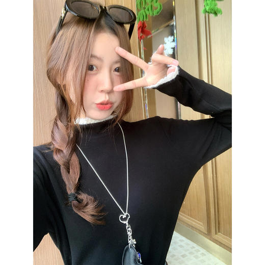 <曾小咸推荐>韩系蕾丝拼接内搭长袖t恤上衣 商品图1