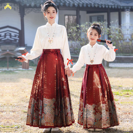 【甄选细腻透气面料❗️古典优雅小千金魅力】2026马年新年春节汉服女童马面裙套装春秋新款儿童高端织金唐装国风古装亲子装。jb 商品图2