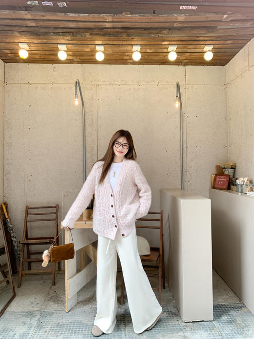 <曾小咸推荐>现货秒杀 ！微信超特价！韩系3色磨毛直筒休闲裤 日常189.99 立减110 秒杀79.99！！小碎花棉服秒杀159.99！！ 商品图14