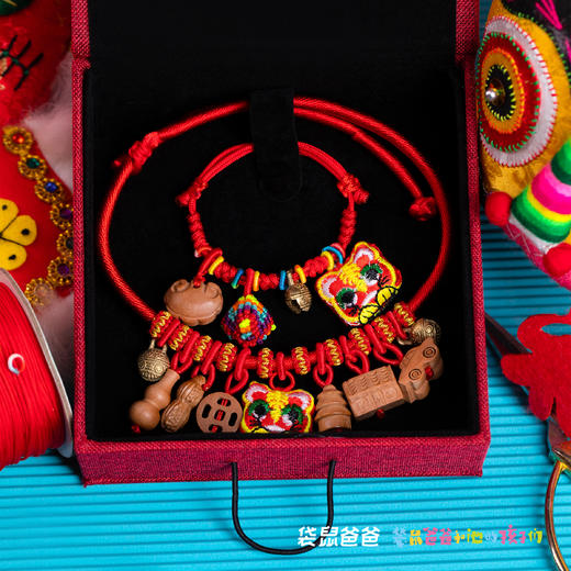 快递停发，可自费叫跑腿或自提！！2026年【非遗传承人手编｜非遗新年祈福红手绳系列】非物质文化遗产传承“结绳技艺”，非遗焦瑞吉老师纯手工编制，新年本命年必备，开运吉祥红手绳，儿童成人多款可选~ 商品图0