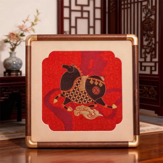万事利 方形织锦镜框画 摆件 【神驹献宝款】18*18cm 新年送礼自用 商品图3
