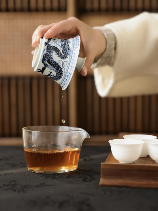 【元岚堂】元青花龙纹马蹄二才盖碗满容约150c 商品图11