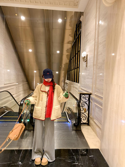 <曾小咸推荐>现货秒杀 ！微信超特价！韩系3色磨毛直筒休闲裤 日常189.99 立减110 秒杀79.99！！小碎花棉服秒杀159.99！！ 商品图7