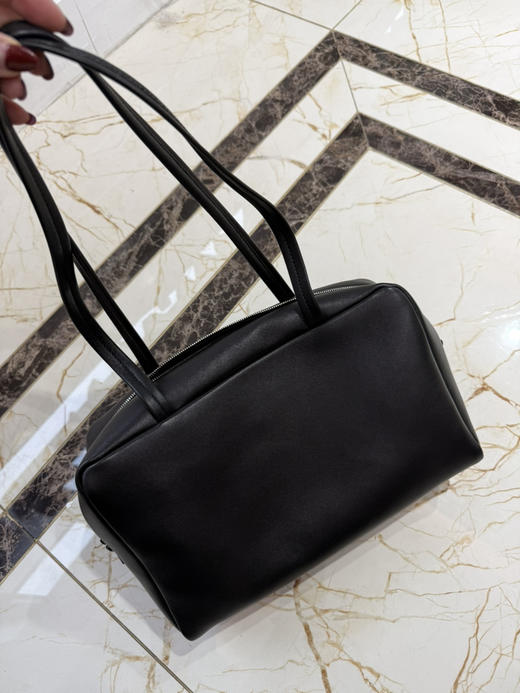 11-5 渠道货 原版皮 朱珠同款 TR经典款 astra小羊皮 内外全皮 保龄球包 腋下包 商品图5