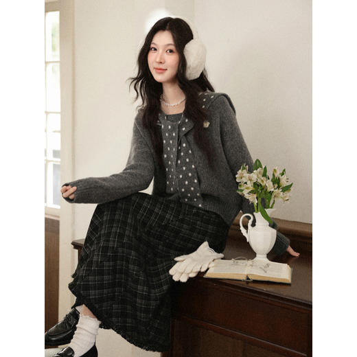 鹿向南「糯糯织语」灰色设计感披肩针织毛衣女冬季宽松叠穿上衣 商品图4