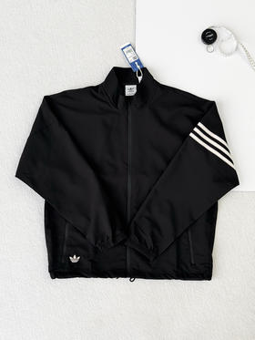 原单正品 Adidas阿迪达斯 originals三叶草条纹立领拉链夹克外套，HM1868，奥莱订单！朴宰范同款！
颜色：黑色
尺码：l xl xxl