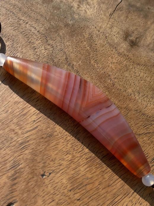 桃红缠丝玛瑙牛角型珠，顺丰包邮 商品图1