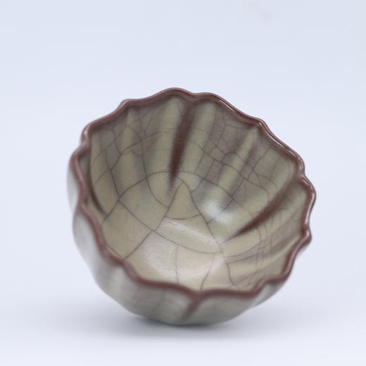 问鼎传世哥窑龙字款含笑杯 商品图1