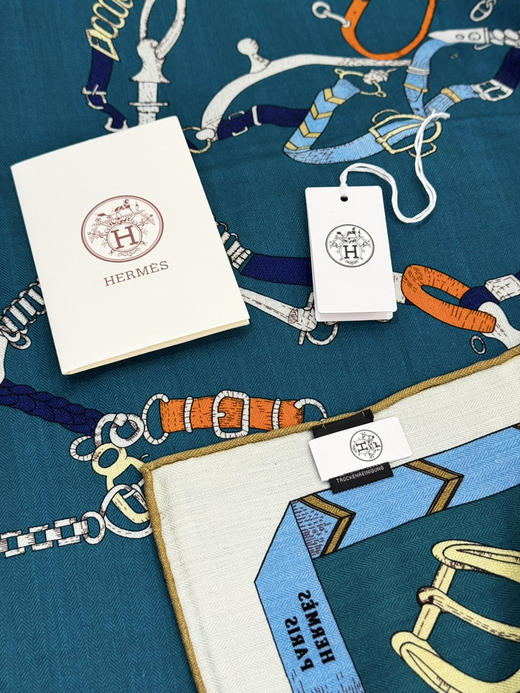 秋冬特惠💰420 爱马仕围巾 羊绒新款 买了都说好看 推荐 爱马仕双面同色羊绒方巾 商品图7