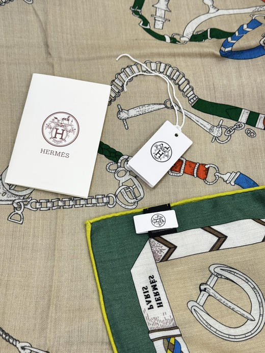 秋冬特惠💰420 爱马仕围巾 羊绒新款 买了都说好看 推荐 爱马仕双面同色羊绒方巾 商品图7