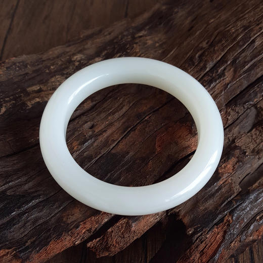 【天然正品】天然收藏级老青海料细腻一级白油润度佳59.5号和田玉手镯301225NJM23 商品图5