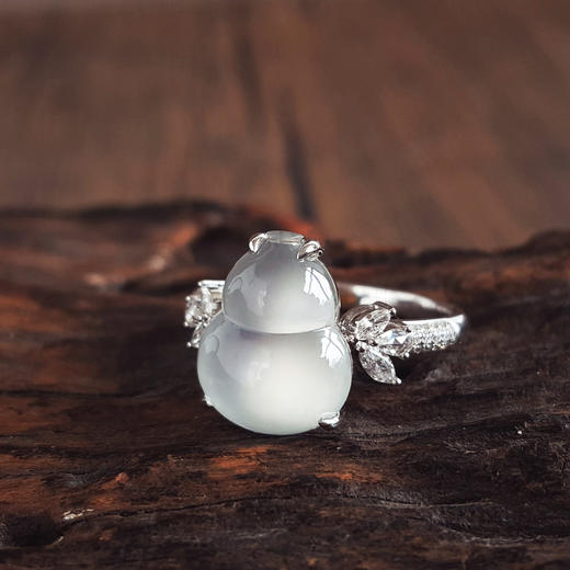 【天然正品】A货翡翠AU750收藏级白金镶钻镶天然细腻白色高冰种葫芦（福禄平安）翡翠戒指13.9*11.1MM(皆取最大值)18号（戒圈可改）301225NJM24 商品图5