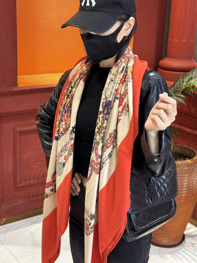 秋冬特惠💰420 爱马仕围巾 “华丽的缰辔花卉版”丝毛方巾【丝毛双面同色披肩】手工卷边丝毛方巾