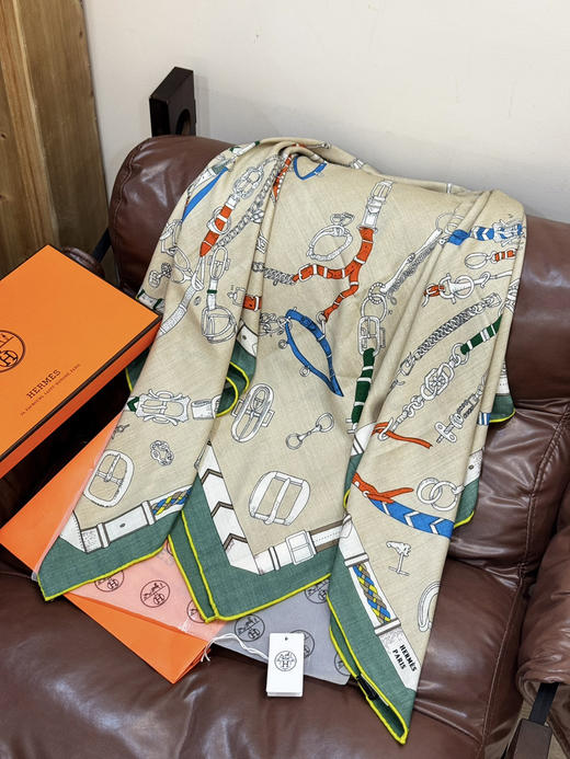 秋冬特惠💰420 爱马仕围巾 羊绒新款 买了都说好看 推荐 爱马仕双面同色羊绒方巾 商品图4