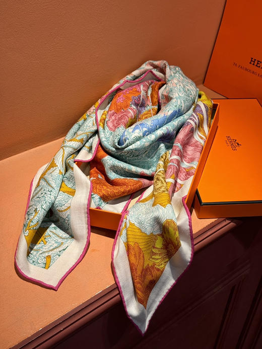 秋冬特惠💰420 爱马仕围巾 秋冬搭配利器 双面同色 版真丝羊绒披肩！ 商品图6