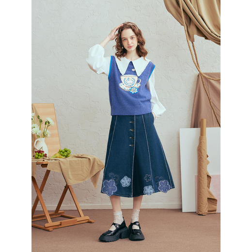 两三事 童话信使 2026春季新款趣味小兔子刺绣无袖针织衫女 商品图2