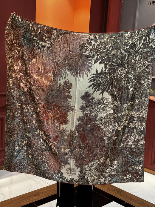 秋冬特惠💰420 爱马仕围巾 秋冬抢先 上新【双面同色丝毛方巾】手工卷边山羊绒和真丝混纺披肩 商品图8