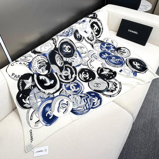 秋冬特惠💰420 香奈儿围巾 【双面同色】 高密度 高工艺 140*140cm大披肩 商品图4