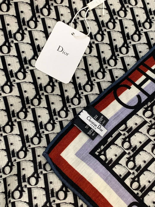 秋冬特惠💰420 迪家围巾【D边框老花】度假及日常都非常好搭配的款 商品图6