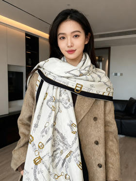 秋冬特惠💰420 爱马仕围巾 羊绒新款 买了都说好看 推荐 爱马仕双面同色羊绒方巾