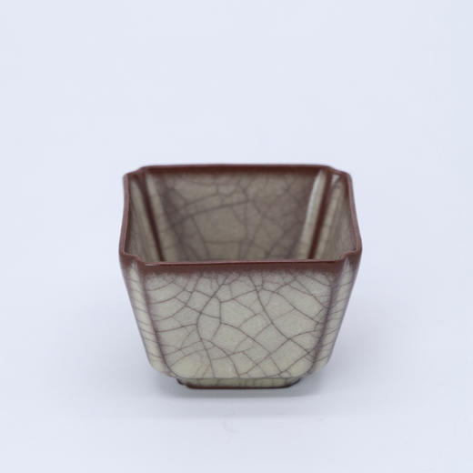 问鼎传世哥窑龙字款四喜杯 商品图0