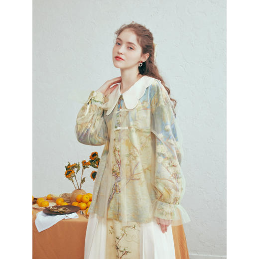 两三事梵高文艺 素雾缠枝 2026春季新款甜美娃娃领印花盘扣衬衫女 商品图1