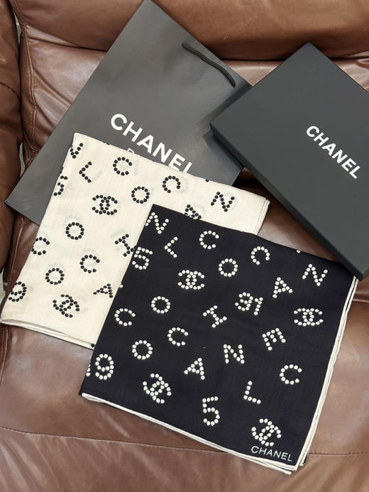 秋冬特惠💰420 香奈儿围巾 丝绒双面方巾【双面同色】 商品图2