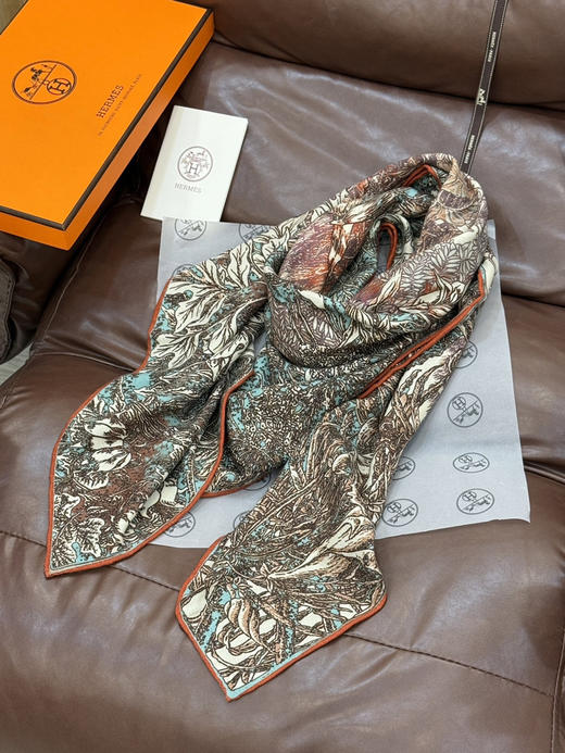 秋冬特惠💰420 爱马仕围巾 秋冬抢先 上新【双面同色丝毛方巾】手工卷边山羊绒和真丝混纺披肩 商品图6