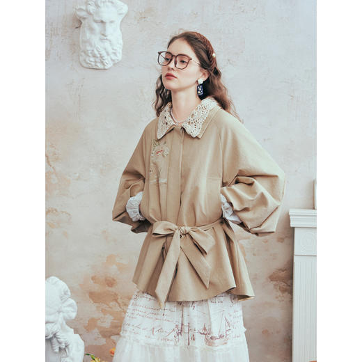 两三事梵高文艺无声漫游2026春新款手钩花拼接双层领绣花绑带外套 商品图1