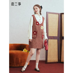 两三事 莓果花园 2026春季新款可爱手工钩花毛呢短款背心裙连衣裙