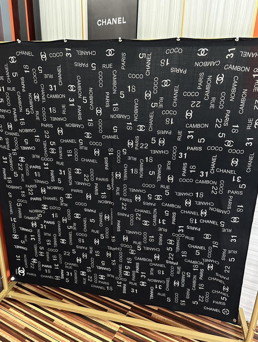 秋冬特惠💰400 香奈儿围巾【双面同色字母印花】太美了 经典茶花帽子 设计优雅风~ 商品图7