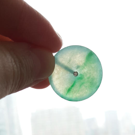 【天然正品】A货翡翠AU750白金镶钻镶天然细腻飘辣阳绿冰种平安扣翡翠吊坠项链链长：45CM（长度可调节）301225NJM19 商品图4