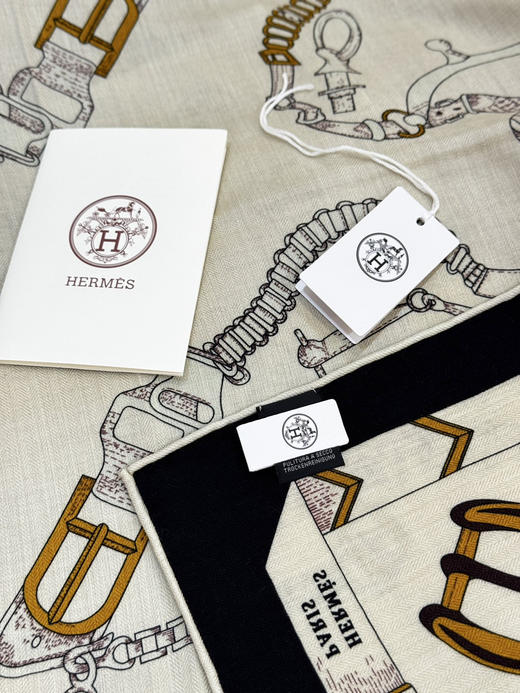 秋冬特惠💰420 爱马仕围巾 羊绒新款 买了都说好看 推荐 爱马仕双面同色羊绒方巾 商品图7