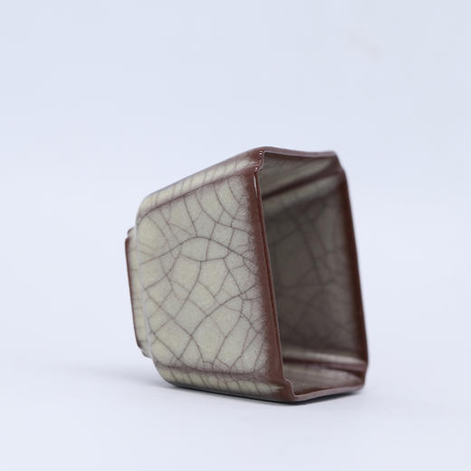 问鼎传世哥窑龙字款四喜杯 商品图1