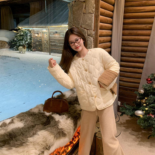 <曾小咸推荐>现货秒杀 ！微信超特价！韩系菱格内里羊羔毛外套 日常269.99 立减130 秒杀139.99！！ 商品图3